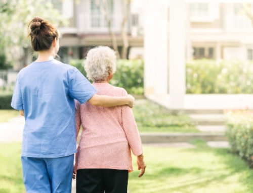 La relación entre cuidador y la persona dependiente: clave del buen cuidado